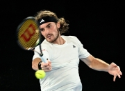 开云体育入口-包含美国网球队逆转欧洲网球队，西西帕斯打破历史纪录的词条