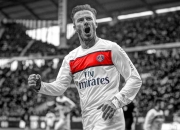 开云体育下载-F1年度争冠之夜，切特关键战不手软，冰封赛道上的炽热心跳