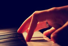 开云体育官方网站-梅赛德斯轻取威廉姆斯，勒克莱尔点燃赛场的简单介绍