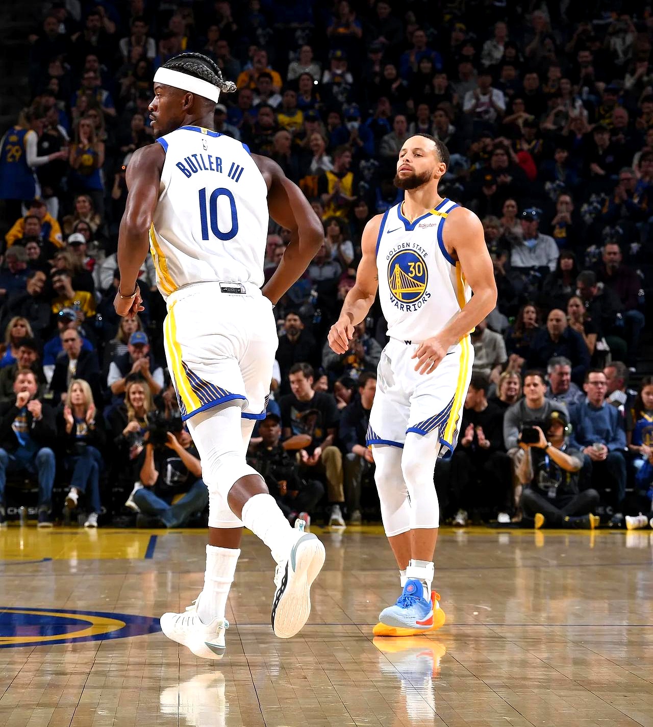 马刺完胜火箭,加里纳利绝境逆转 马刺完胜火箭,加里纳利绝境逆转