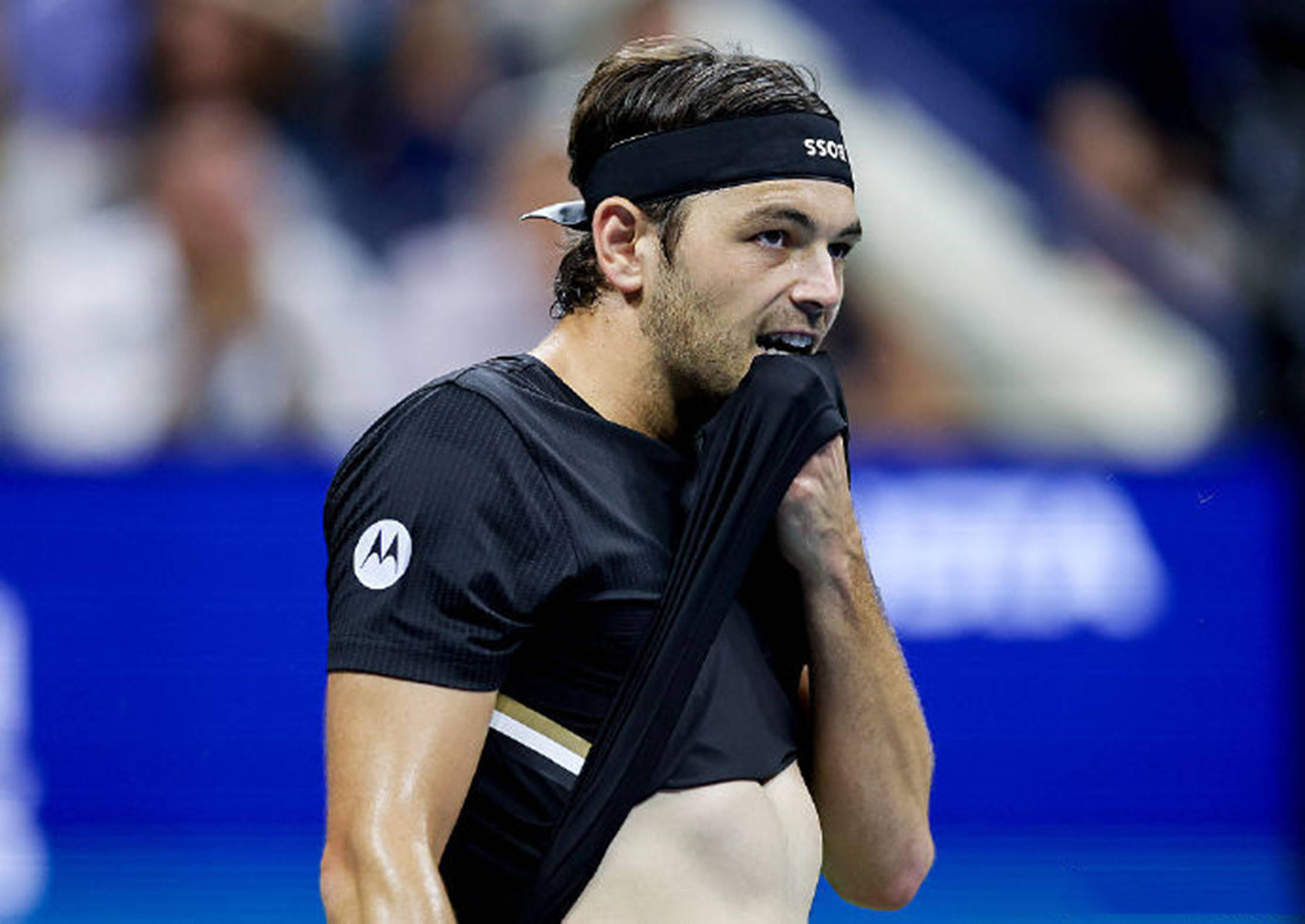 西班牙网球队翻盘美国网球队,德约科维奇高光表现的简单介绍 西班牙网球队翻盘美国网球队,德约科维奇高光表现的简单介绍