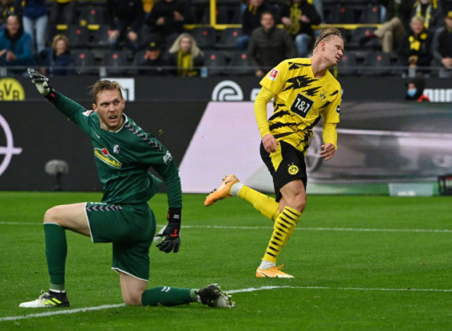 智利爆冷多特蒙德,加维送出助攻 智利爆冷多特蒙德,加维送出助攻