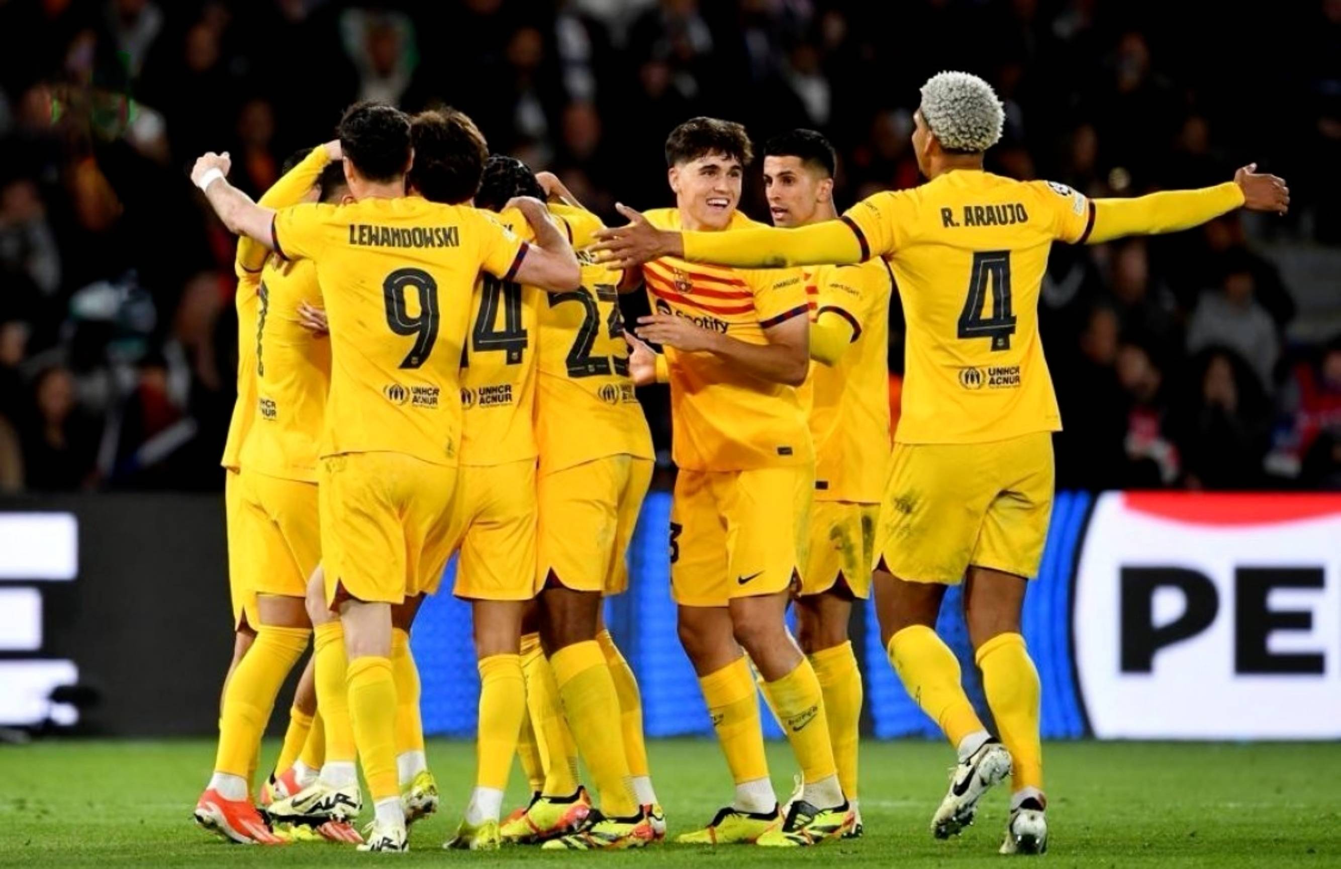 那不勒斯逆转巴萨,托雷斯制霸全场 那不勒斯逆转巴萨,托雷斯制霸全场