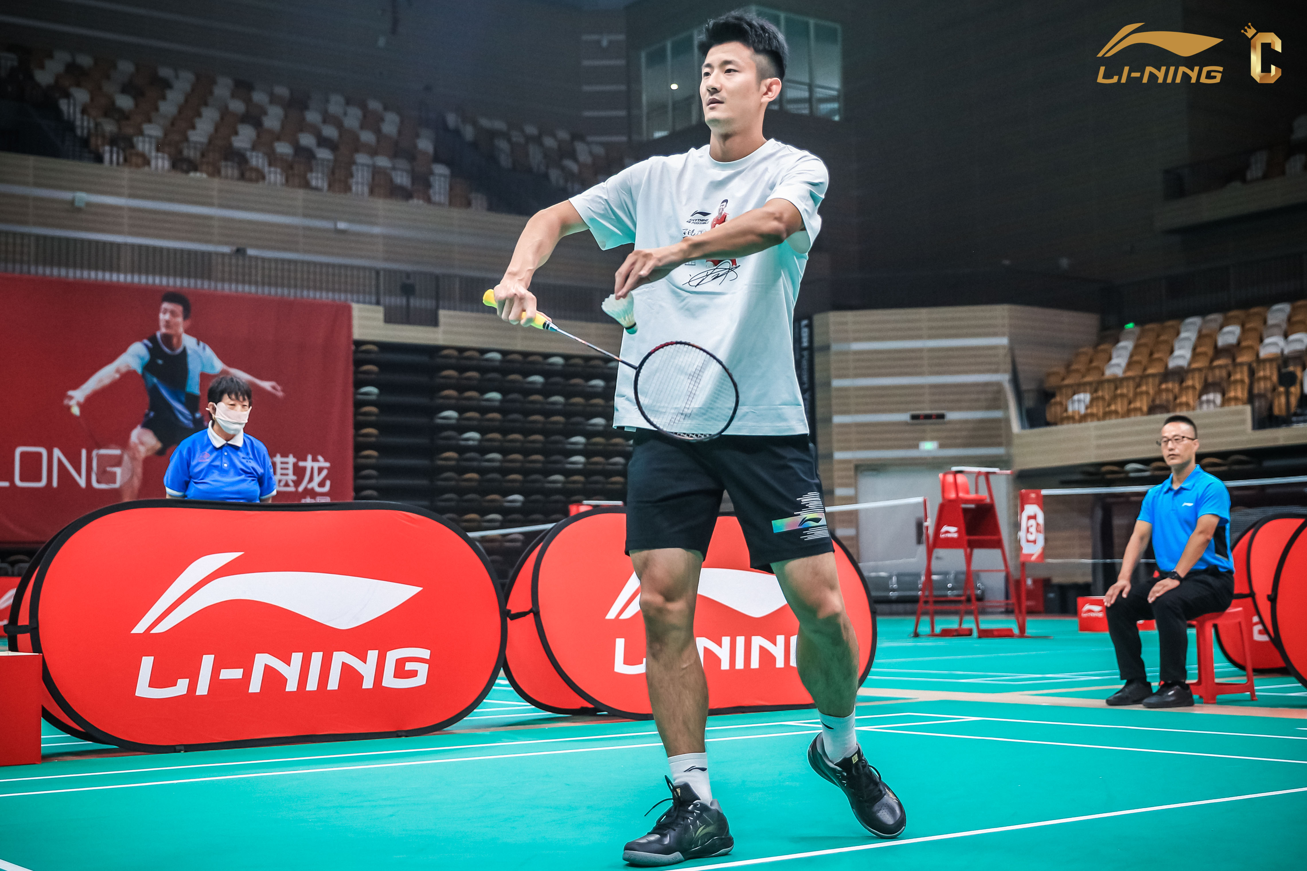 关于中国羽毛球队绝杀马来西亚羽毛球队,谌龙统治全场的信息 关于中国羽毛球队绝杀马来西亚羽毛球队,谌龙统治全场的信息