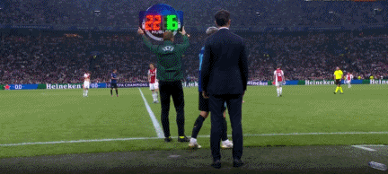 曼联惨败，文德斯梅开二度助阿贾克斯晋级