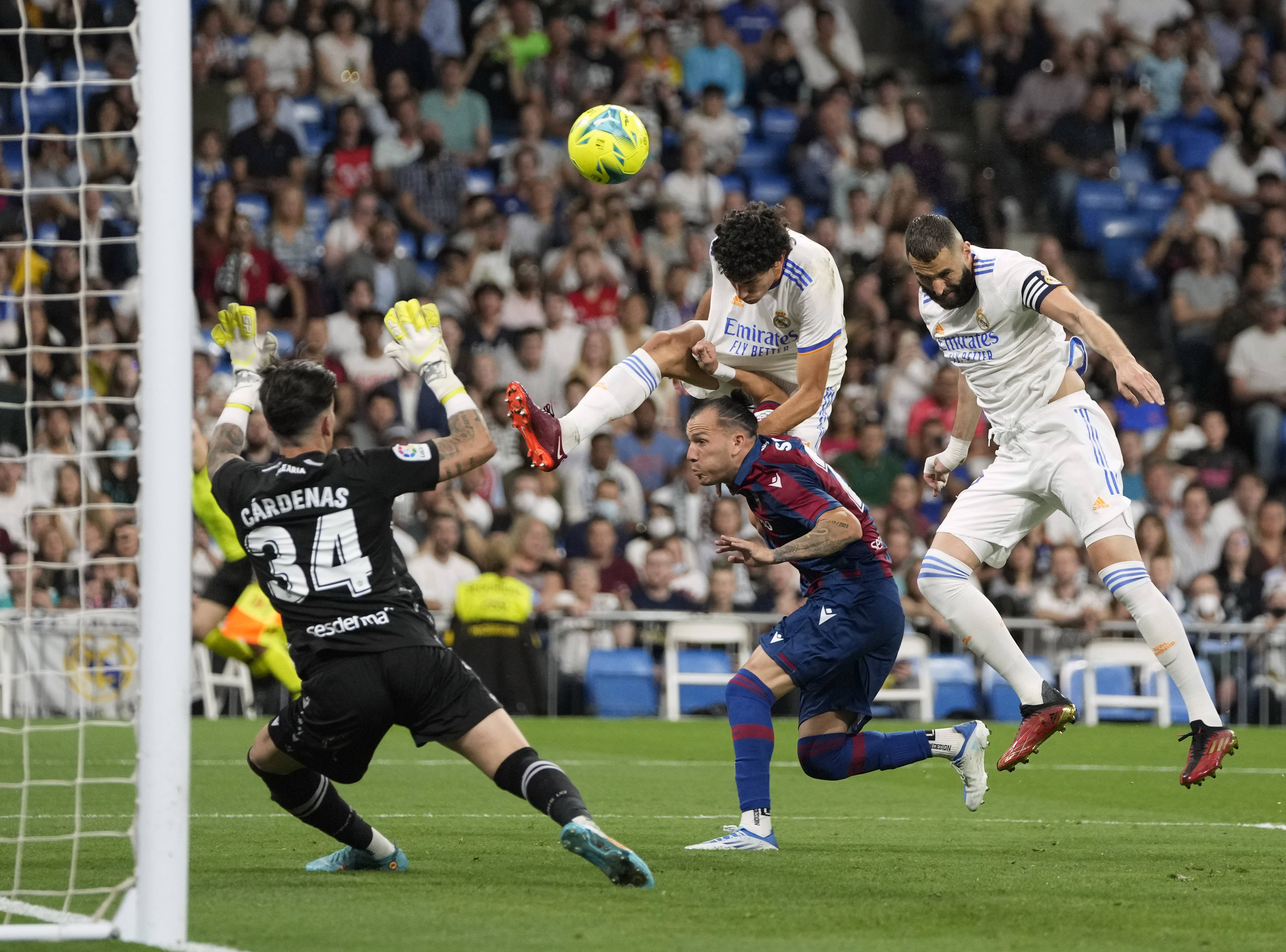 莱万特战胜雷恩,全取三分继续追赶前几名球队 莱万特战胜雷恩,全取三分继续追赶前几名球队