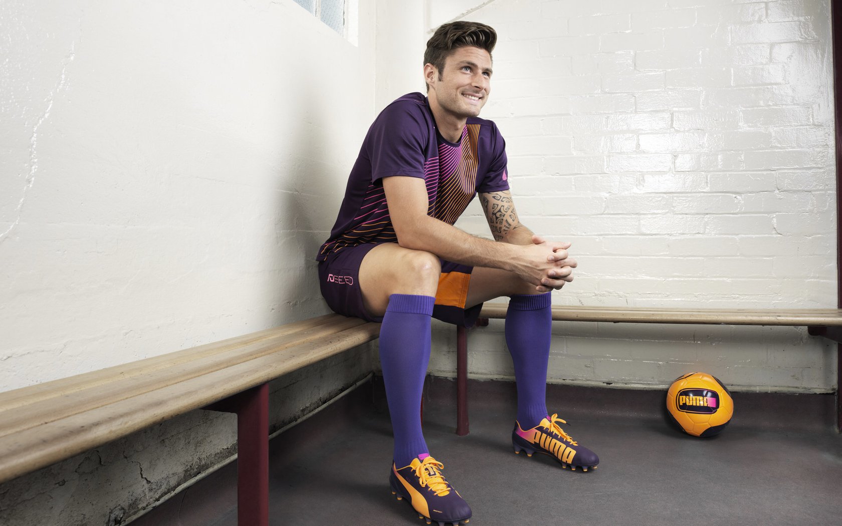 枪手鏖战雄鹰,一场跨越洲际的季后赛抢七焦点战